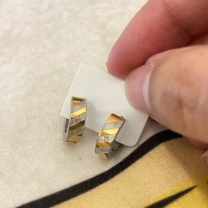 Stainless steel huggie hoop earrings